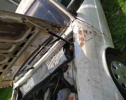 Белый Ауди 80, объемом двигателя 1.8 л и пробегом 259 тыс. км за 800 $, фото 2 на Automoto.ua