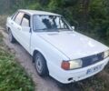 Білий Ауді 80, об'ємом двигуна 1.9 л та пробігом 400 тис. км за 738 $, фото 1 на Automoto.ua