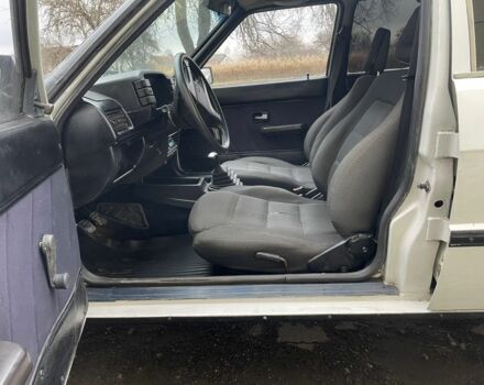 Белый Ауди 80, объемом двигателя 1.6 л и пробегом 350 тыс. км за 899 $, фото 7 на Automoto.ua