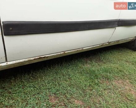 Белый Ауди 80, объемом двигателя 1.6 л и пробегом 524 тыс. км за 1100 $, фото 7 на Automoto.ua