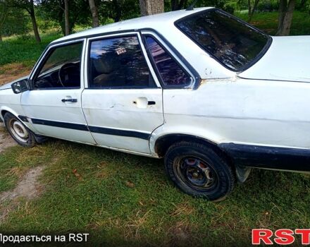 Білий Ауді 80, об'ємом двигуна 1.6 л та пробігом 0 тис. км за 500 $, фото 2 на Automoto.ua