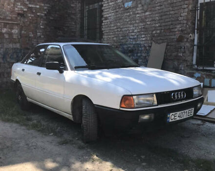 Белый Ауди 80, объемом двигателя 1.8 л и пробегом 354 тыс. км за 2000 $, фото 5 на Automoto.ua