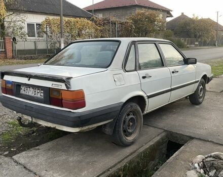 Белый Ауди 80, объемом двигателя 0 л и пробегом 300 тыс. км за 650 $, фото 1 на Automoto.ua