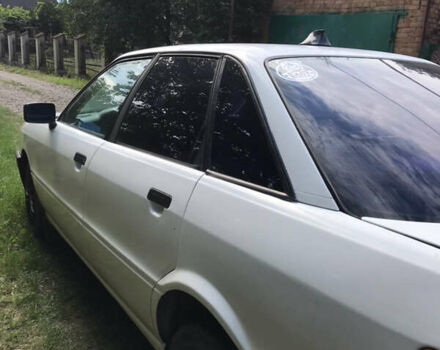 Белый Ауди 80, объемом двигателя 1.8 л и пробегом 354 тыс. км за 2000 $, фото 4 на Automoto.ua