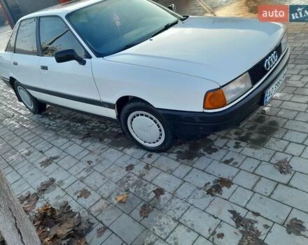 Белый Ауди 80, объемом двигателя 1.8 л и пробегом 330 тыс. км за 1900 $, фото 3 на Automoto.ua