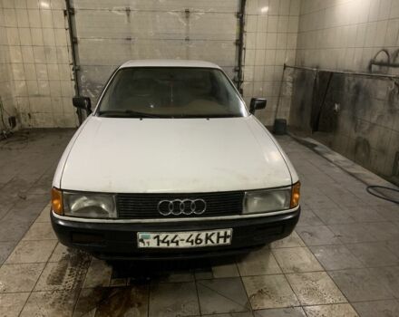 Белый Ауди 80, объемом двигателя 1.8 л и пробегом 2 тыс. км за 1700 $, фото 2 на Automoto.ua