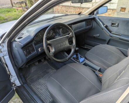 Білий Ауді 80, об'ємом двигуна 1.8 л та пробігом 240 тис. км за 2054 $, фото 8 на Automoto.ua