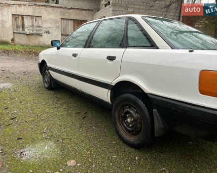 Белый Ауди 80, объемом двигателя 1.6 л и пробегом 300 тыс. км за 1100 $, фото 5 на Automoto.ua