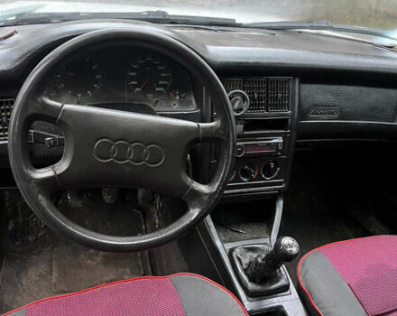 Белый Ауди 80, объемом двигателя 1.6 л и пробегом 300 тыс. км за 1100 $, фото 12 на Automoto.ua