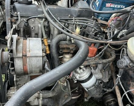 Белый Ауди 80, объемом двигателя 1.8 л и пробегом 280 тыс. км за 2100 $, фото 2 на Automoto.ua