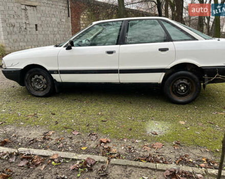 Белый Ауди 80, объемом двигателя 1.6 л и пробегом 300 тыс. км за 1100 $, фото 6 на Automoto.ua