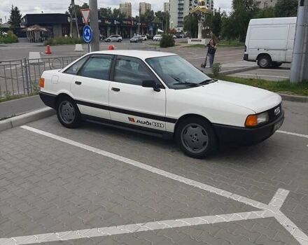 Белый Ауди 80, объемом двигателя 0 л и пробегом 700 тыс. км за 1600 $, фото 2 на Automoto.ua
