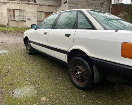 Белый Ауди 80, объемом двигателя 1.6 л и пробегом 300 тыс. км за 1100 $, фото 5 на Automoto.ua