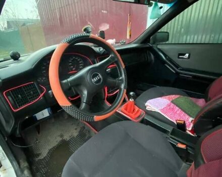 Белый Ауди 80, объемом двигателя 1.78 л и пробегом 330 тыс. км за 1300 $, фото 2 на Automoto.ua