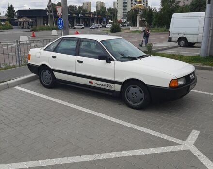 Белый Ауди 80, объемом двигателя 0 л и пробегом 700 тыс. км за 1600 $, фото 3 на Automoto.ua