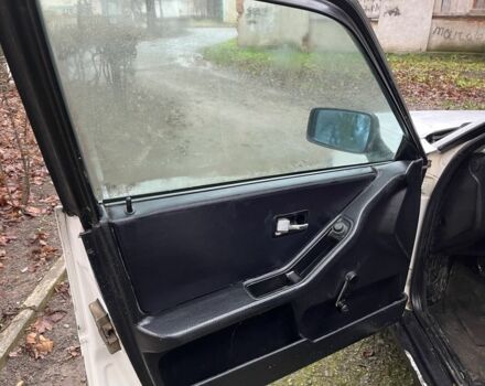 Белый Ауди 80, объемом двигателя 1.6 л и пробегом 300 тыс. км за 1100 $, фото 9 на Automoto.ua