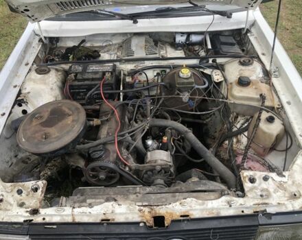 Белый Ауди 80, объемом двигателя 1.8 л и пробегом 321 тыс. км за 716 $, фото 6 на Automoto.ua