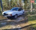 Белый Ауди 80, объемом двигателя 1.8 л и пробегом 100 тыс. км за 850 $, фото 1 на Automoto.ua