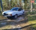 Белый Ауди 80, объемом двигателя 1.8 л и пробегом 100 тыс. км за 850 $, фото 1 на Automoto.ua