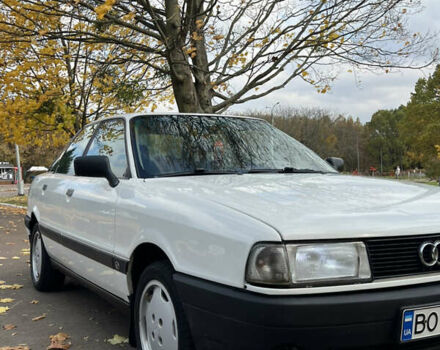 Білий Ауді 80, об'ємом двигуна 1.8 л та пробігом 300 тис. км за 1750 $, фото 4 на Automoto.ua