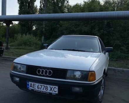 Белый Ауди 80, объемом двигателя 1.8 л и пробегом 403 тыс. км за 1789 $, фото 2 на Automoto.ua