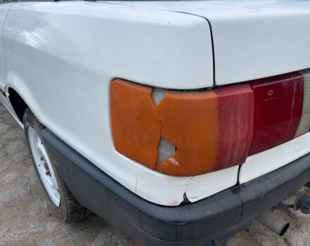 Белый Ауди 80, объемом двигателя 1.8 л и пробегом 600 тыс. км за 1050 $, фото 12 на Automoto.ua