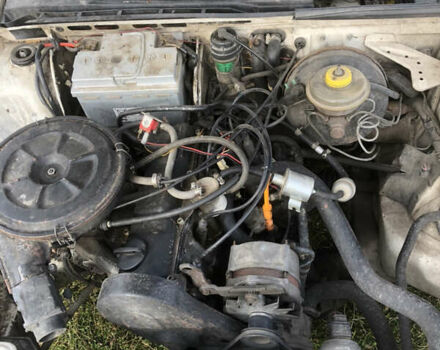 Белый Ауди 80, объемом двигателя 1.8 л и пробегом 380 тыс. км за 1666 $, фото 9 на Automoto.ua