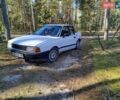 Белый Ауди 80, объемом двигателя 1.8 л и пробегом 100 тыс. км за 600 $, фото 1 на Automoto.ua