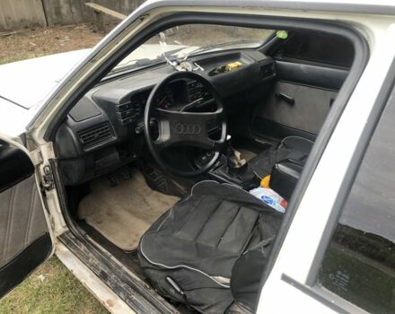 Белый Ауди 80, объемом двигателя 1.8 л и пробегом 321 тыс. км за 716 $, фото 1 на Automoto.ua