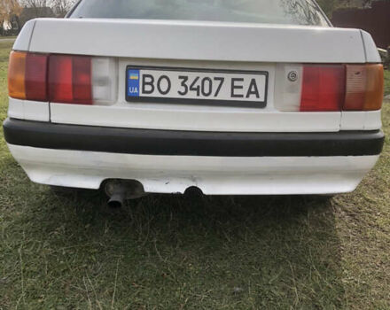 Белый Ауди 80, объемом двигателя 1.8 л и пробегом 380 тыс. км за 1666 $, фото 2 на Automoto.ua