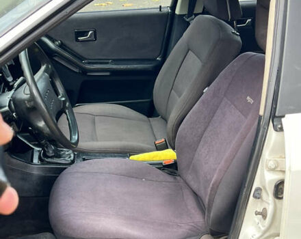 Білий Ауді 80, об'ємом двигуна 1.8 л та пробігом 300 тис. км за 1750 $, фото 13 на Automoto.ua