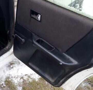 Белый Ауди 80, объемом двигателя 1.78 л и пробегом 300 тыс. км за 600 $, фото 9 на Automoto.ua