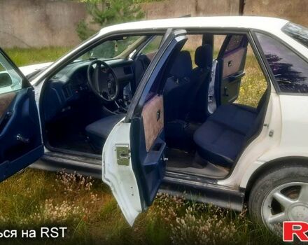 Белый Ауди 80, объемом двигателя 1.8 л и пробегом 0 тыс. км за 1440 $, фото 4 на Automoto.ua