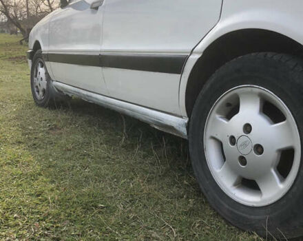 Белый Ауди 80, объемом двигателя 1.8 л и пробегом 380 тыс. км за 1666 $, фото 4 на Automoto.ua