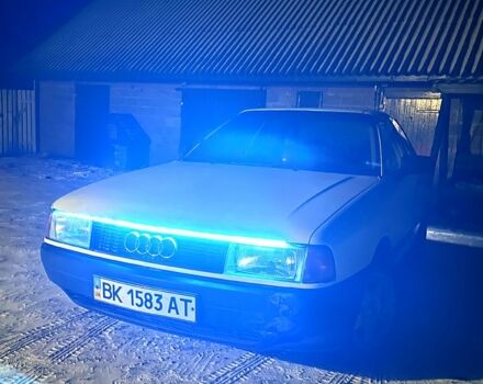 Белый Ауди 80, объемом двигателя 1.8 л и пробегом 370 тыс. км за 1100 $, фото 9 на Automoto.ua