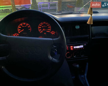 Білий Ауді 80, об'ємом двигуна 1.8 л та пробігом 300 тис. км за 1750 $, фото 16 на Automoto.ua