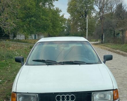Белый Ауди 80, объемом двигателя 1.8 л и пробегом 600 тыс. км за 1050 $, фото 2 на Automoto.ua