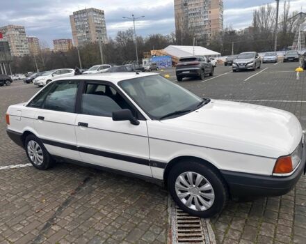 Белый Ауди 80, объемом двигателя 1.8 л и пробегом 200 тыс. км за 1400 $, фото 1 на Automoto.ua