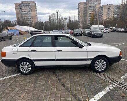 Белый Ауди 80, объемом двигателя 1.8 л и пробегом 200 тыс. км за 1400 $, фото 4 на Automoto.ua