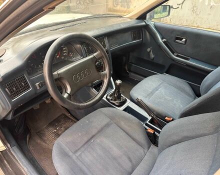 Белый Ауди 80, объемом двигателя 1.8 л и пробегом 200 тыс. км за 1400 $, фото 12 на Automoto.ua