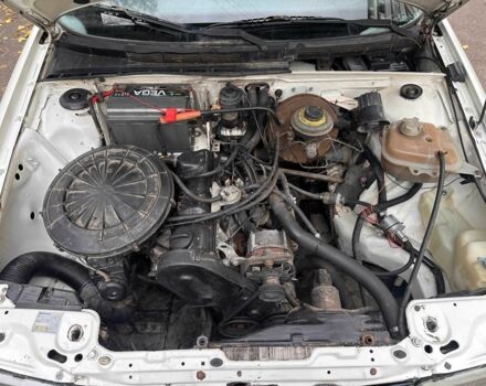 Белый Ауди 80, объемом двигателя 1.8 л и пробегом 200 тыс. км за 1400 $, фото 11 на Automoto.ua