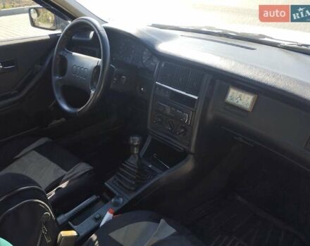 Белый Ауди 80, объемом двигателя 1.9 л и пробегом 370 тыс. км за 2200 $, фото 5 на Automoto.ua