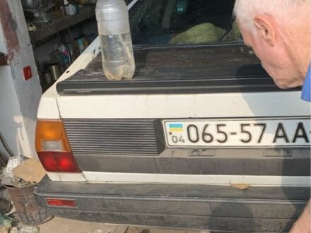 Ауди 80 1985 в Кривом Роге на Automoto.ua Белый Ауди 80, объемом двигателя 1.8 л и пробегом 282 тыс. км за 1750 $, фото 1 на Automoto.ua