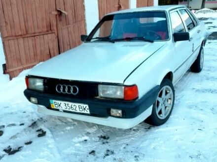 Білий Ауді 80, об'ємом двигуна 1.6 л та пробігом 150 тис. км за 700 $, фото 1 на Automoto.ua
