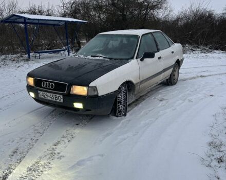 Белый Ауди 80, объемом двигателя 1.8 л и пробегом 150 тыс. км за 1000 $, фото 1 на Automoto.ua