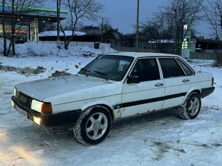 Белый Ауди 80, объемом двигателя 1.6 л и пробегом 400 тыс. км за 750 $, фото 1 на Automoto.ua