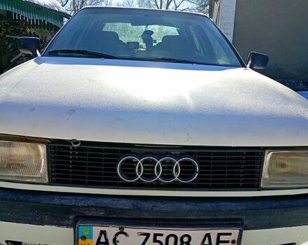 Белый Ауди 80, объемом двигателя 1.8 л и пробегом 258 тыс. км за 1500 $, фото 1 на Automoto.ua