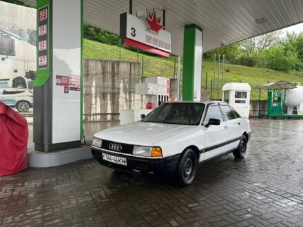 Белый Ауди 80, объемом двигателя 1.8 л и пробегом 2 тыс. км за 1700 $, фото 1 на Automoto.ua