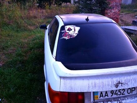 Білий Ауді 80, об'ємом двигуна 1.8 л та пробігом 316 тис. км за 1900 $, фото 1 на Automoto.ua