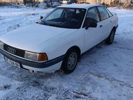 Белый Ауди 80, объемом двигателя 1.8 л и пробегом 250 тыс. км за 1650 $, фото 1 на Automoto.ua